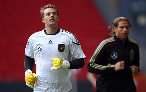 赛中屡屡建 赛中屡屡建